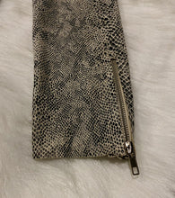 Load image into Gallery viewer, Snakeskin Jacket
