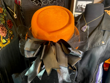 Load image into Gallery viewer, Vintage Women&#39;s Porkpie Hat
